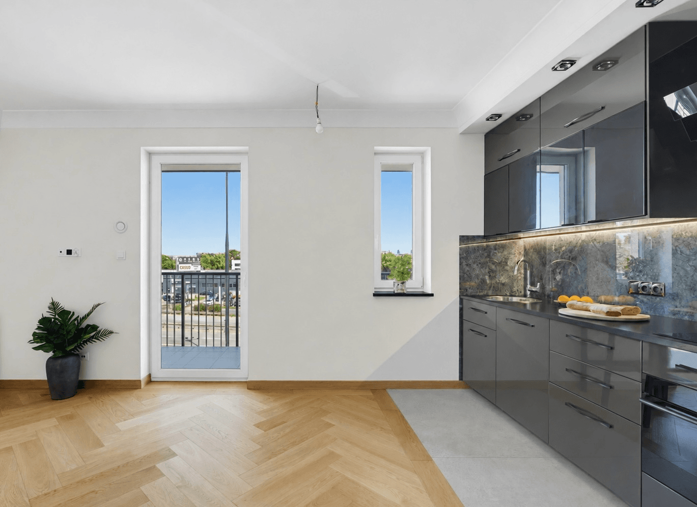 58 m² | 3 pokoje| 3 piętro| wysoki standard| duży balkon| dwustronne| WKD Raków 3min — zdjęcie 5